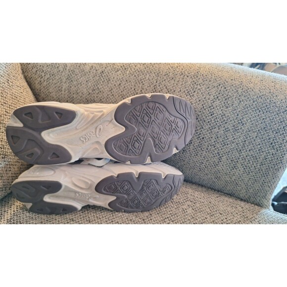 Asics Size 10  Tiger Gel BND Women's Casual‎ Retro Running Fitness Gym Trainers - Picture 7 of 7